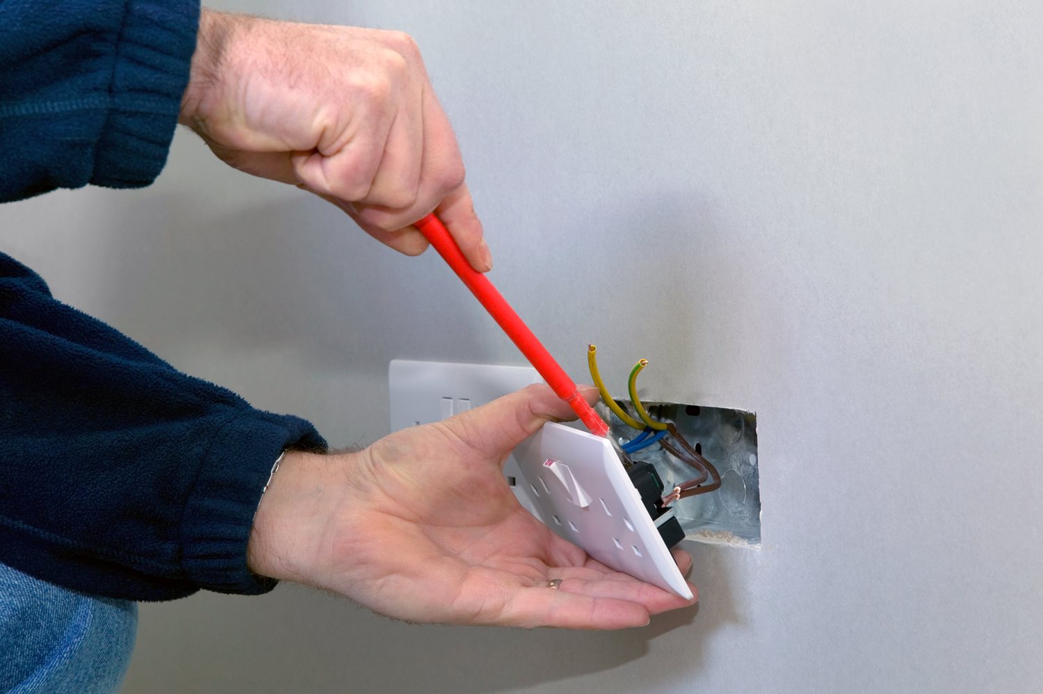 Electrical socket installation